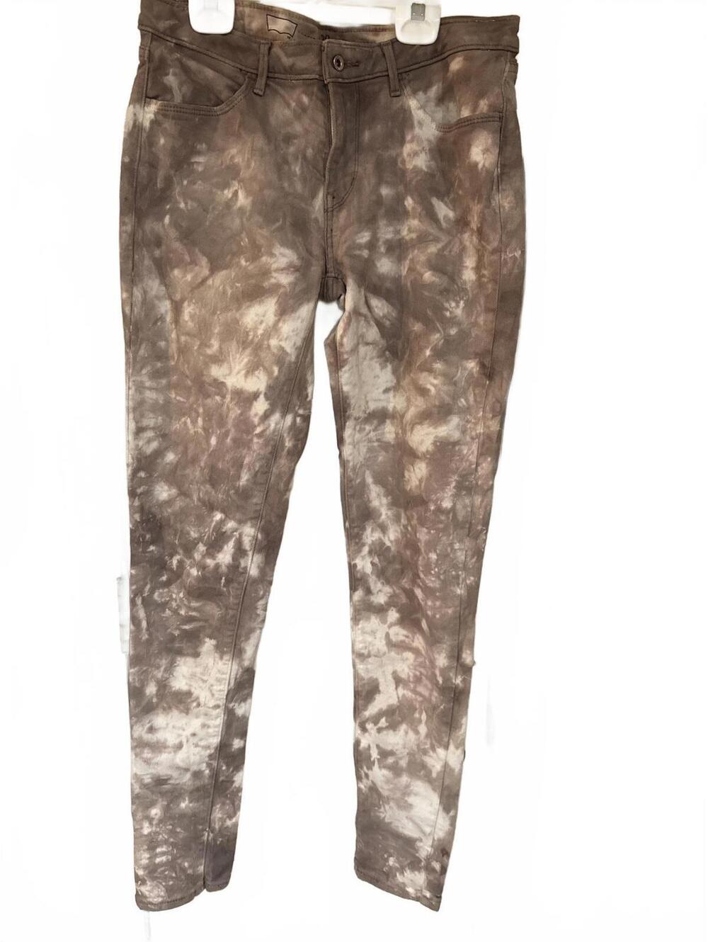 Levi's tan and cream tie dye size 30 jeggings